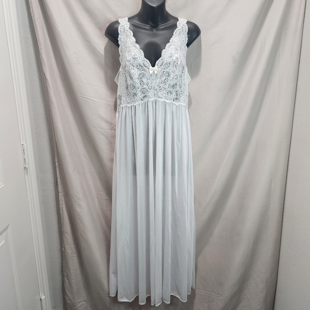 A-Line/Princess V-Neck Stretch Satin Mother of the Bride Dresses Floral Lace Floor-Length Sleeveless Ruffles
